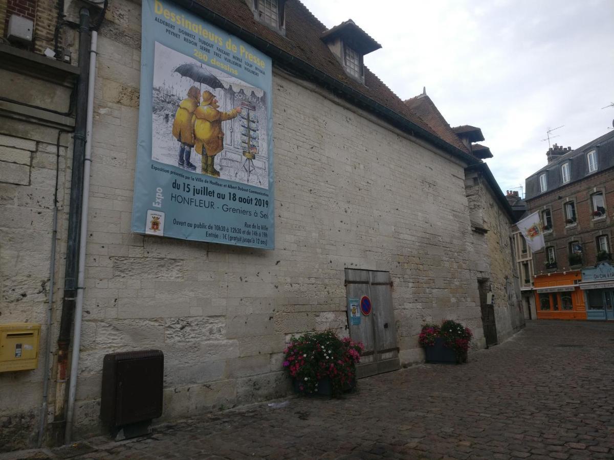 Studio Centre Historique Онфльор Екстериор снимка